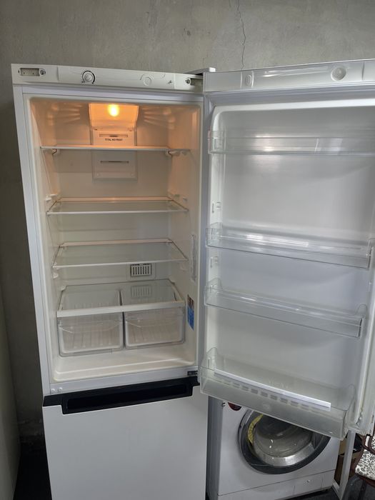 Продам холодильник Астана
