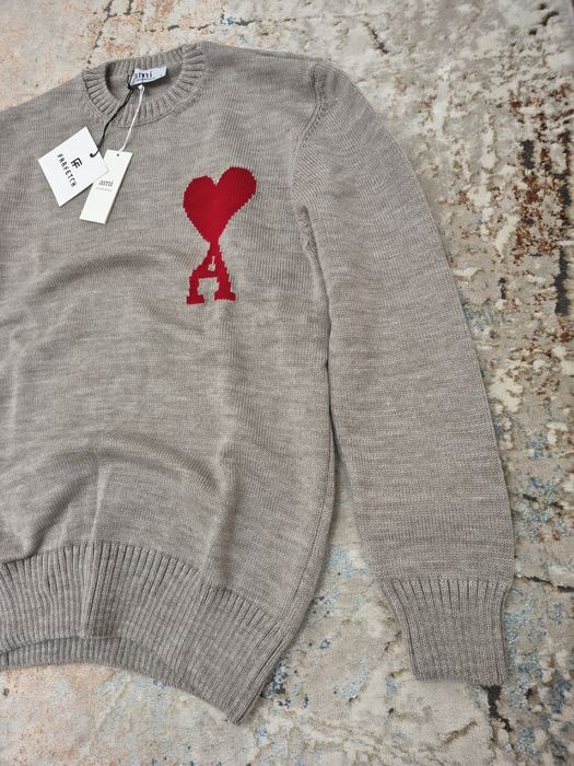 Pulover clasic Ami, guler rotund