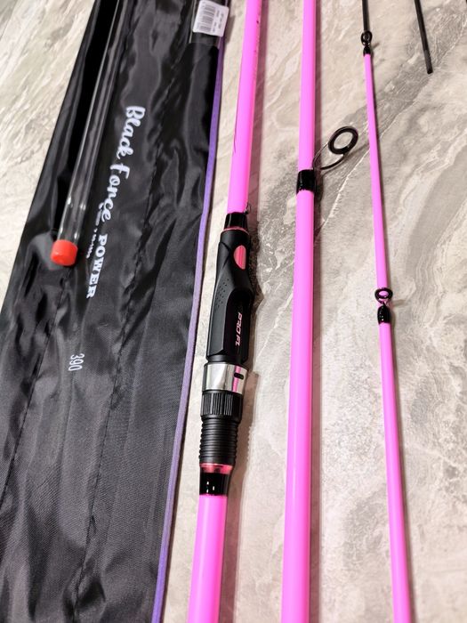 2 Feedere FL BLACK FORCE PINK 3.90m 60-180g + 2 Mulinete PRO FL 8000