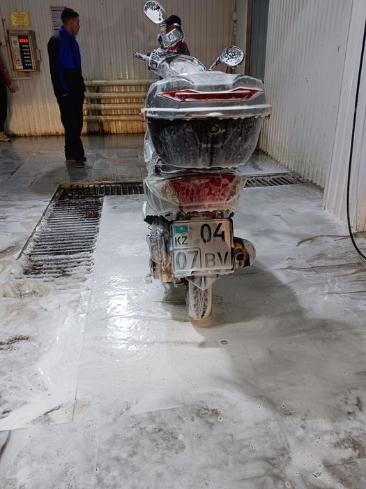 Продам скутер М8