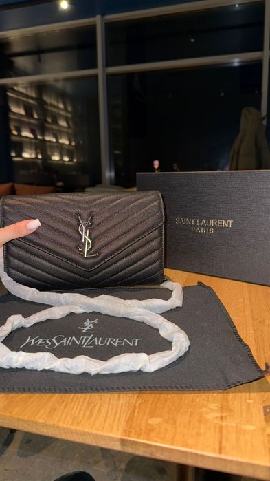 Geanta Yves Saint Laurent