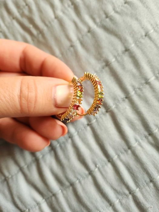 Комплект нови гривна и обеци в златисто