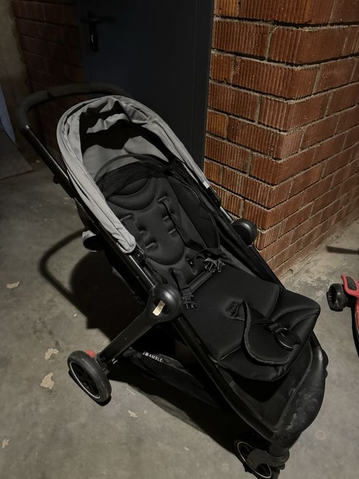 Коляска mothercare почти новая
