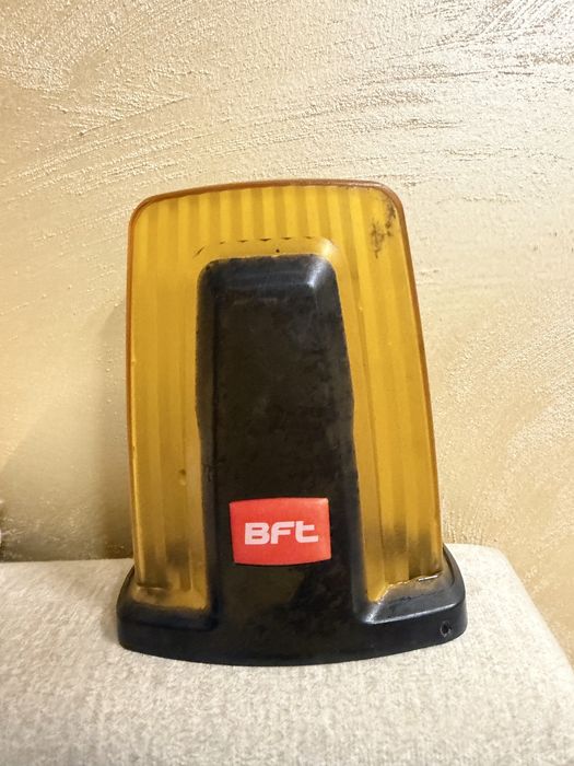 BFT capac bec poarta electrica