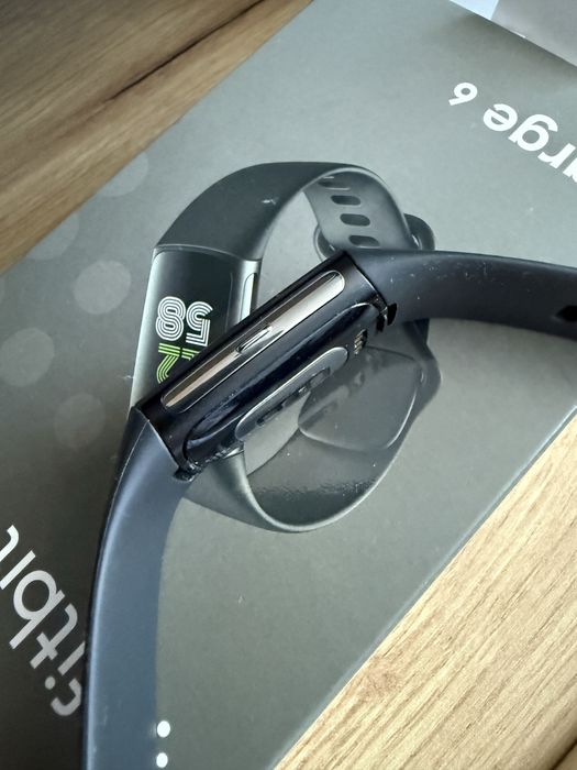 Fitbit Charge 6 – ca nou, purtat de câteva ori | GPS, ECG, AMOLED