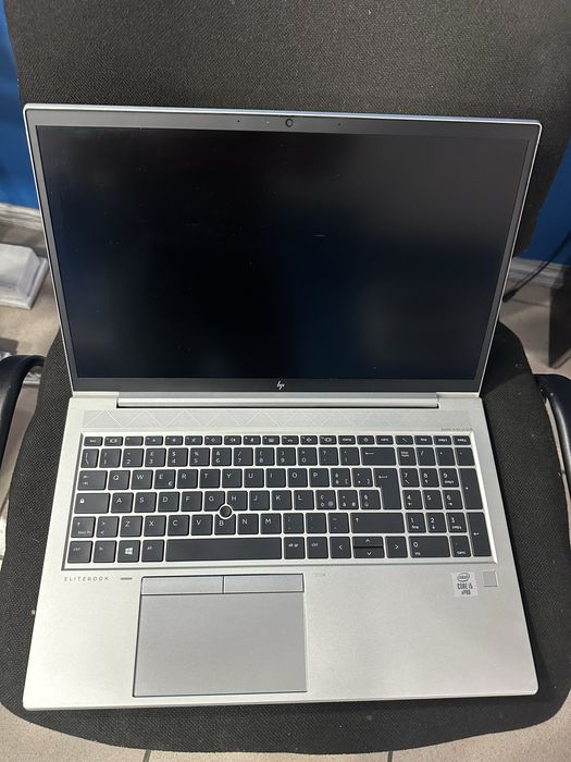 Vand laptop hp elitebook 850g7 i5 10510u 16gb ssd 256gn full hd