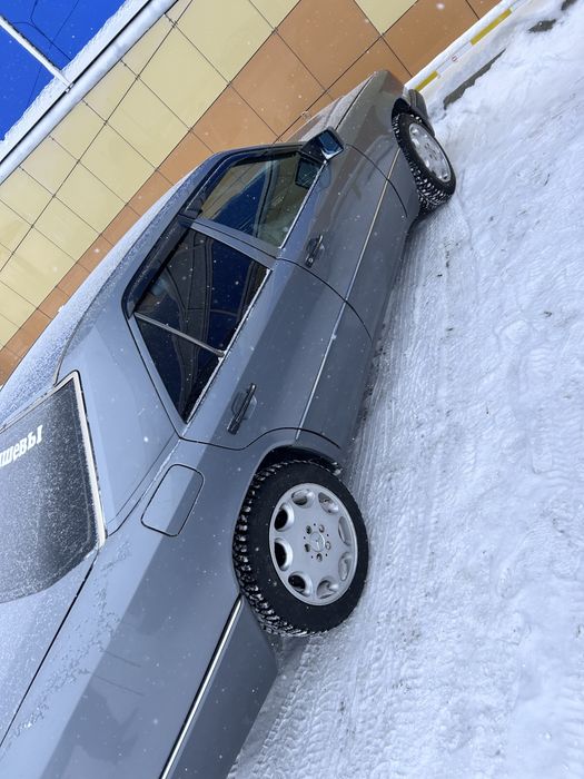 Продам мерседес 124