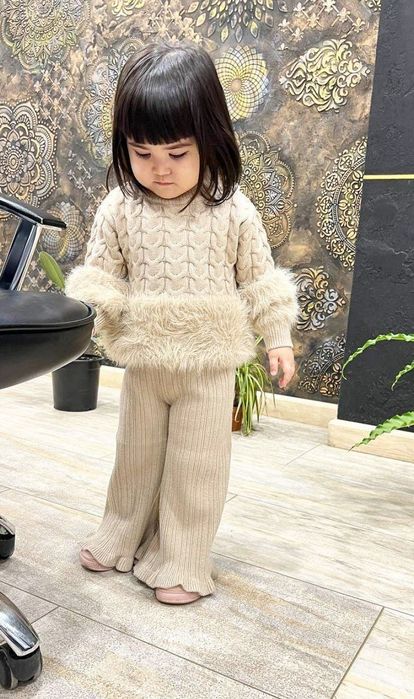 Ayollar va bolalar uchun kiyim kechaklar optim naxda