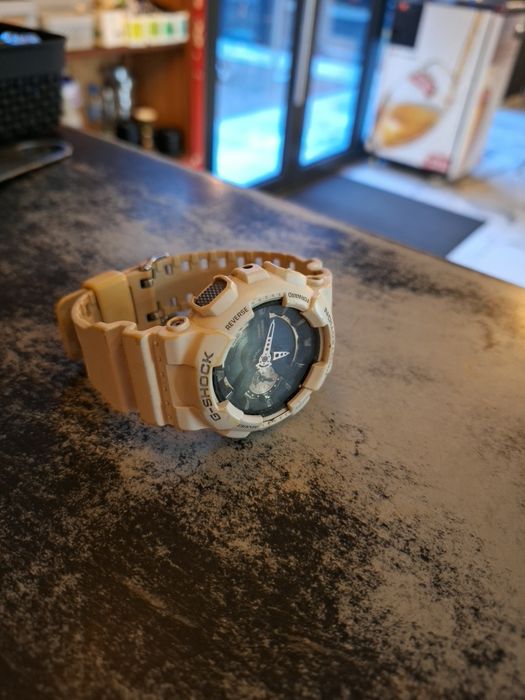 Продавам часовник G SHOCK 80 €  Град Силистра телефон за връзка 0892900554