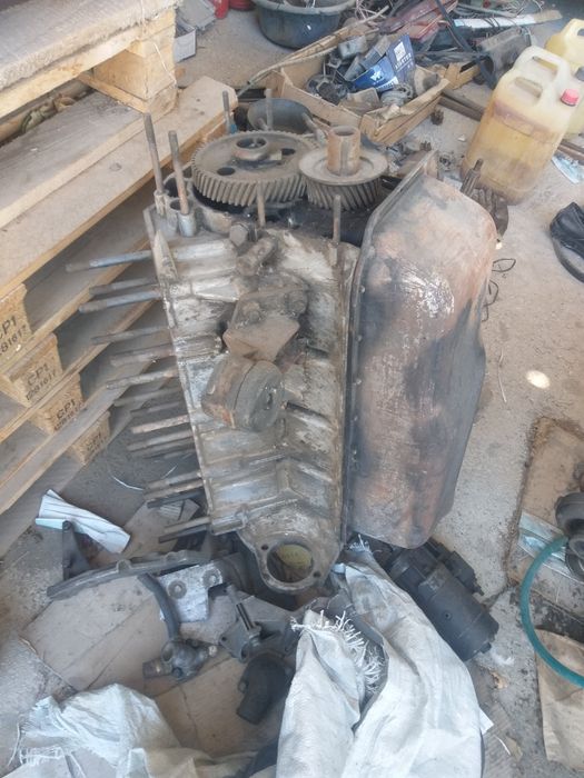 Блок газ 53 3307 с дыркой