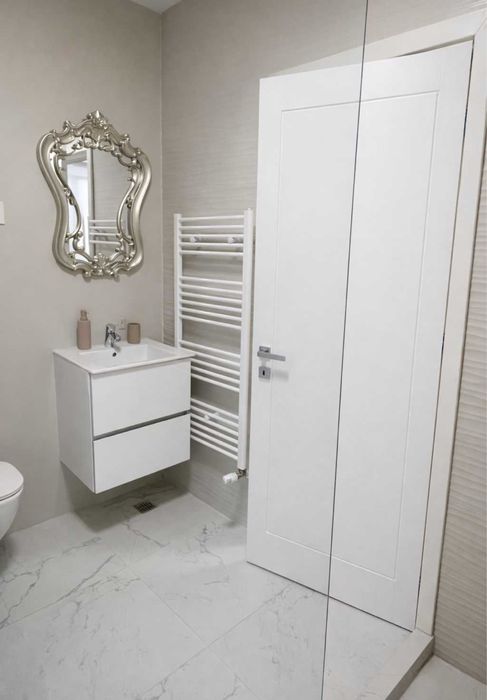 Regim hotelier centru | Apartamente moderne | Parcare + self check-in