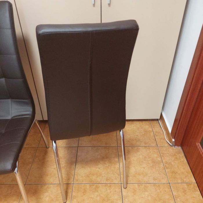Set 4 Scaune bucătărie / living moderne (Dedeman) – Ca noi, protejate cu husă!