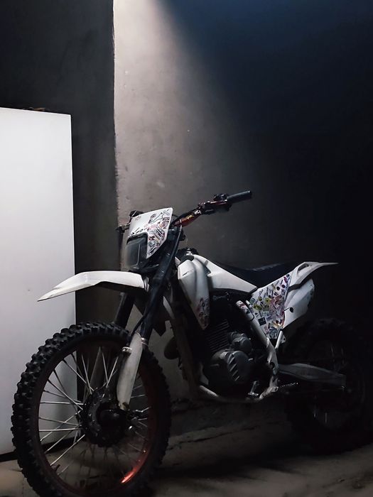 Продам Эндуро 250куб 172фмм