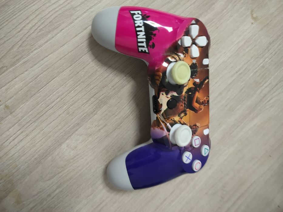 Джойстик от PlayStation 4