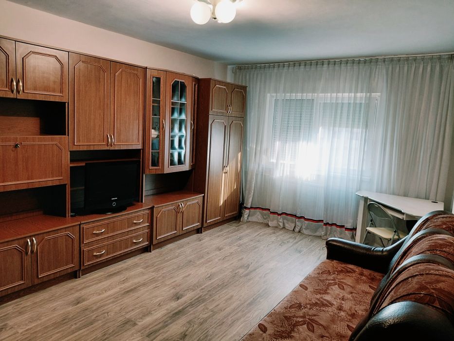 Dau in chirie ap PB 2 camere et 4, Pta Rogerius