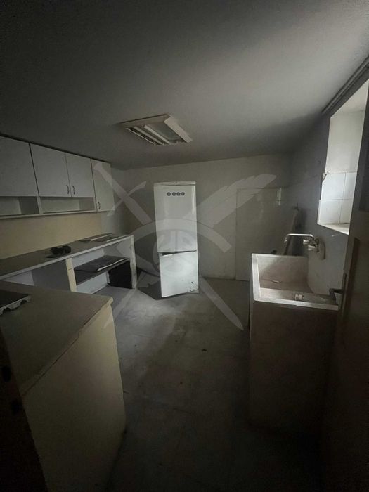 Продава се Къща в Варна, Зимно кино Тракия - 70 кв.м за 1000 €/кв.м - Снимка #3