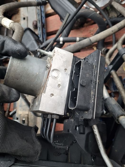 ABS модул за Ауди А4 Б7 3.0 тди 204 коня автомат куатро 2005г