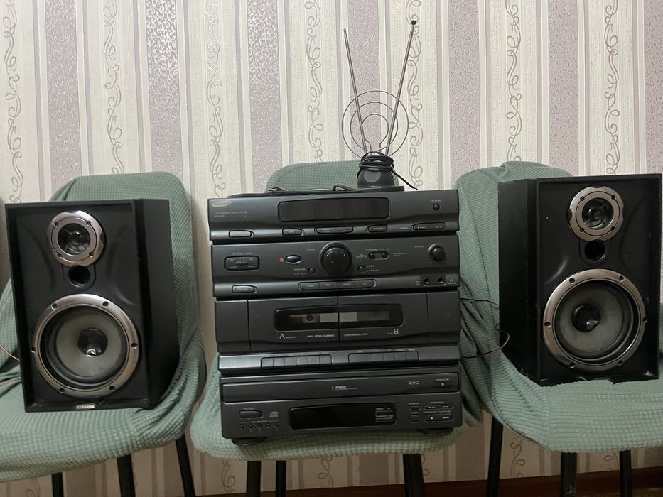 Музыкальный центр