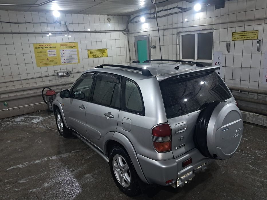 Продам Toyota RAV4