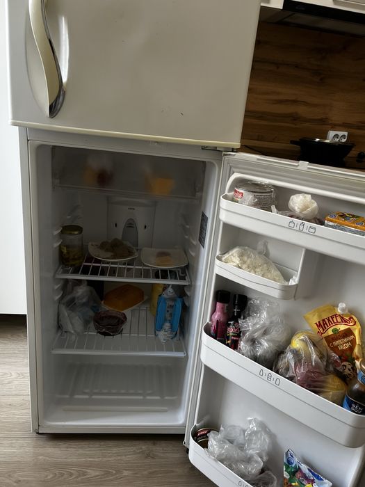 Продам LG холодильник рабочий