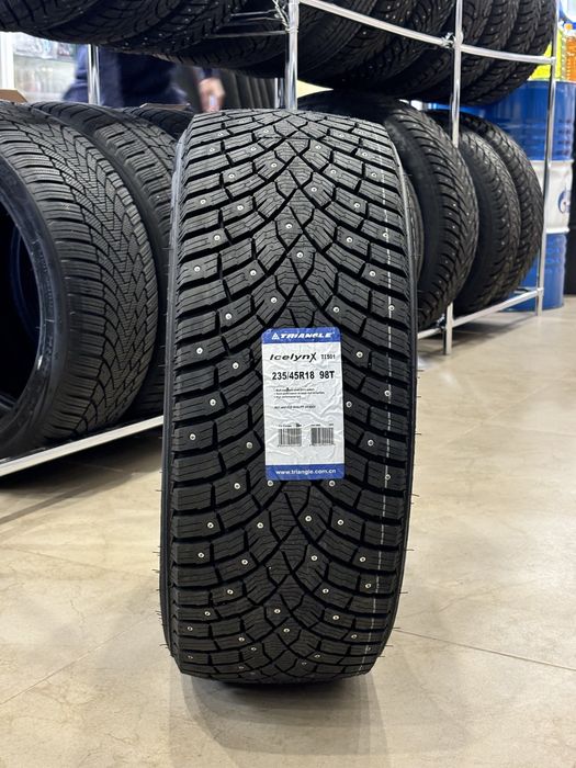 Зимние шины Triangle +подарки 235/45 R18 98T