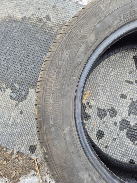 Продам шины Капсен