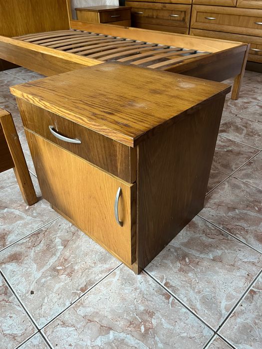 Комплект мебели за обзавеждане на спалня