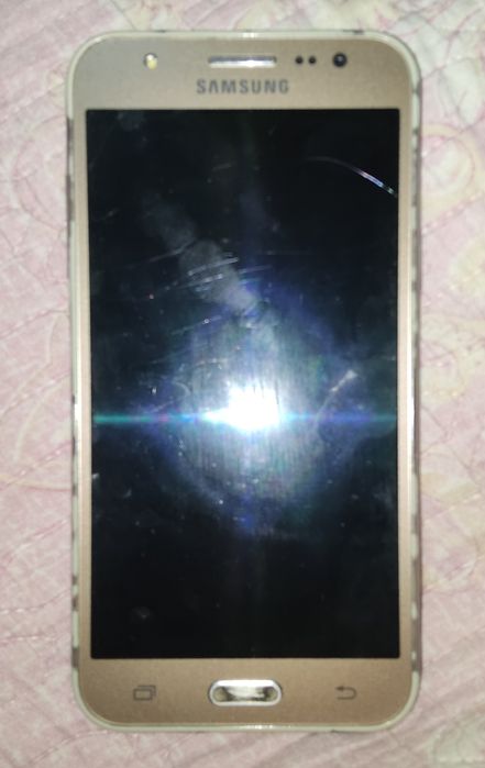 Сломаный телефон