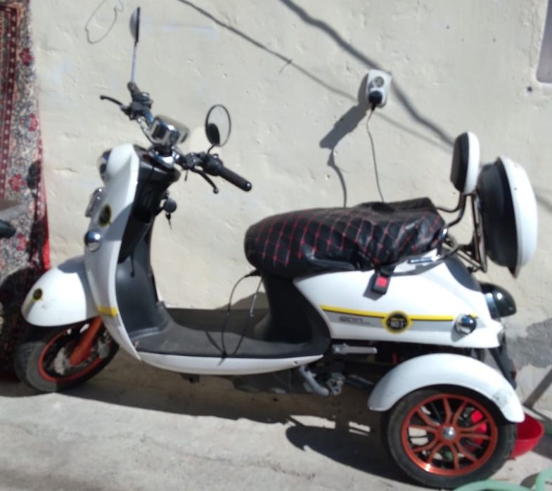 De vînzare scuter electric pentru persoanele cu dizabilități