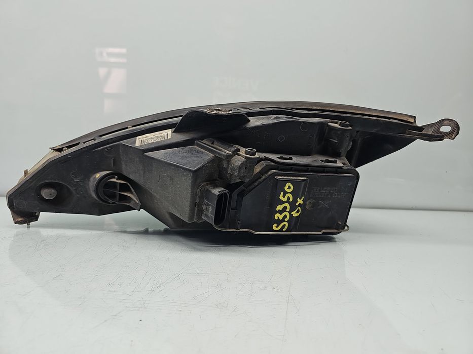 Far dreapta Ford Focus 1 [Fabr 1998-2005] Break  2M51-13W029-BD