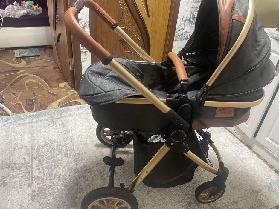 Продается Коляска детская