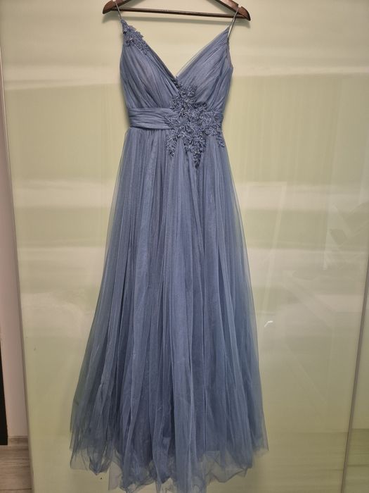 Vând rochie lunga de ocazie