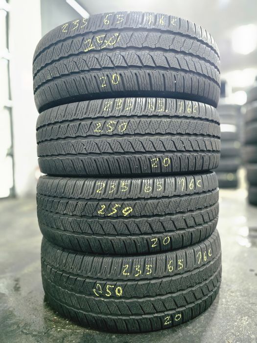 4x 235/65/16C M+S CONTINENTAL 2020 Stare excelentă