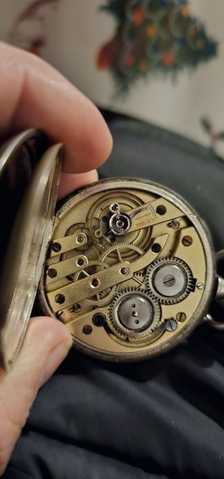 De vânzare ceas din argint