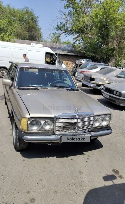 Продам Мерседес 123