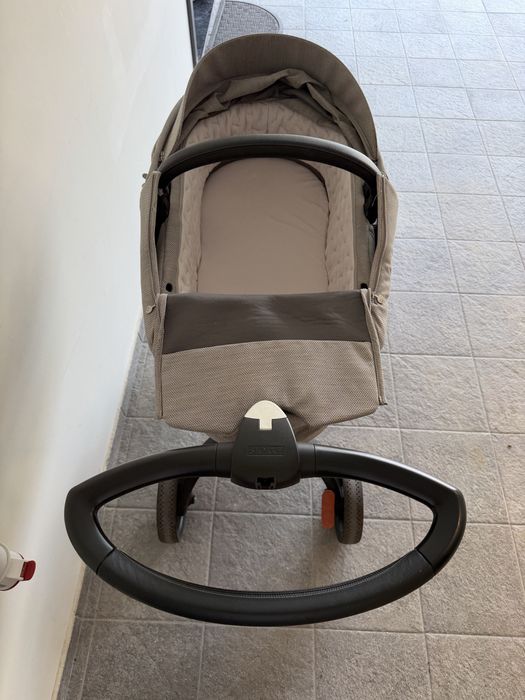 Бебешка колича Stokke Xplory