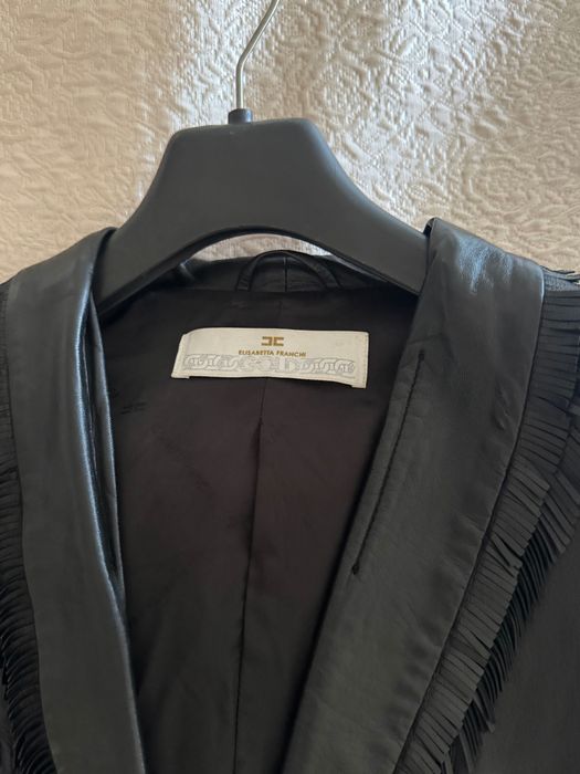 Елисабета Франчи естествена агнешка кожено яке вталено