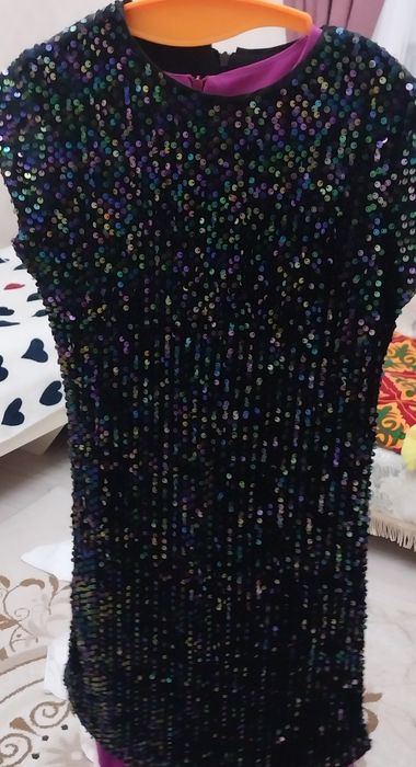 Детские платья для девочек в возросте 6-9лет