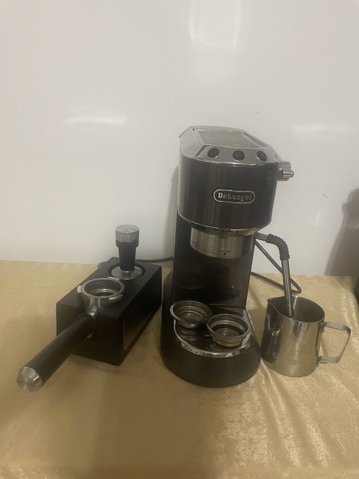 Expresor DeLonghi