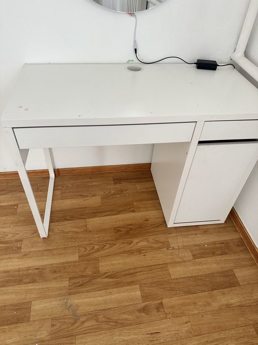 Стол ikea белый