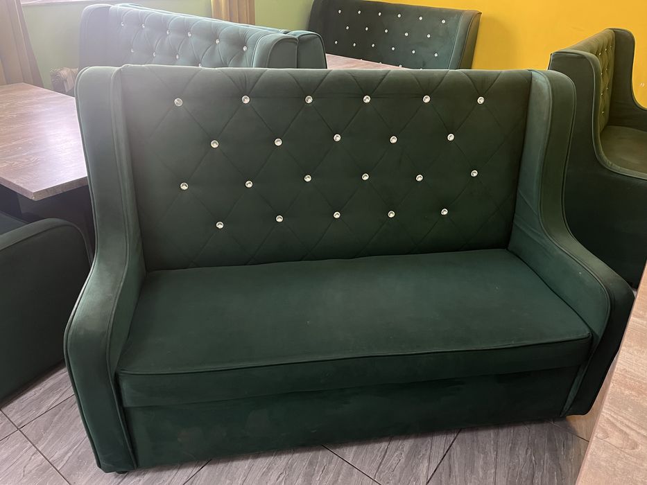 Продам стол диван для общепита