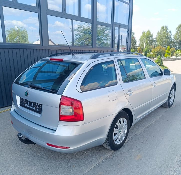 SKODA Octavia 2011 — imagine 2