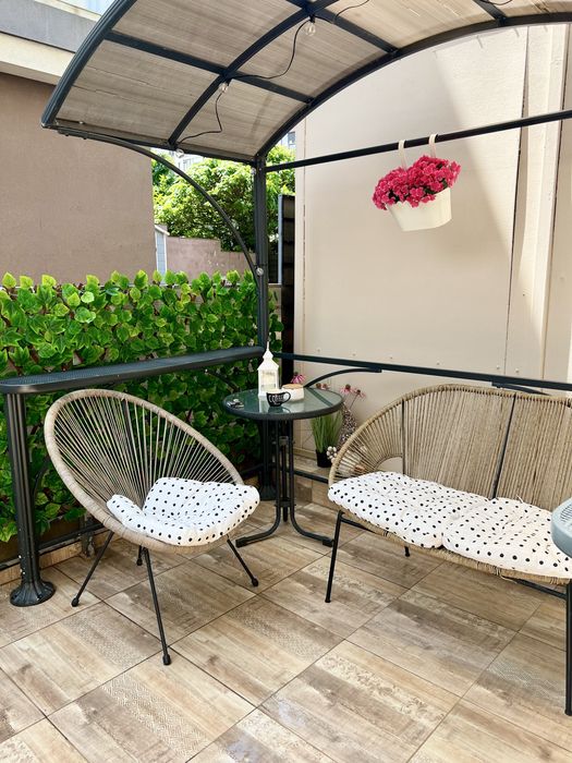 Garsoniera Tomis Plus+ curte