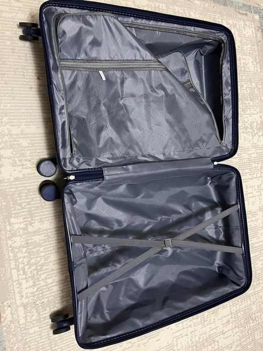 Чемодан дорожная