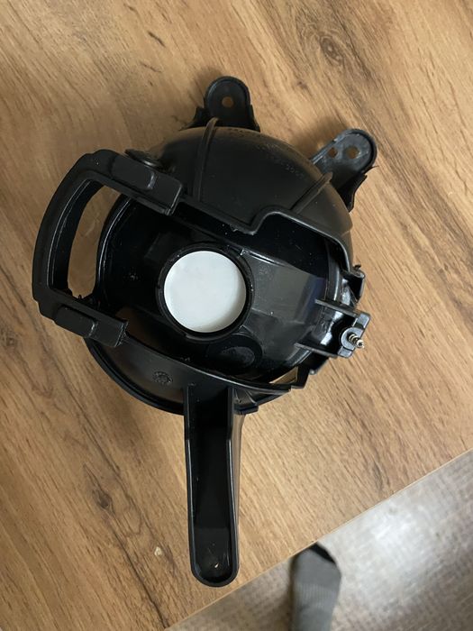 Продам противотуманные фары