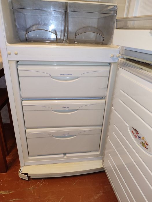 Продается холодильник Атлант
