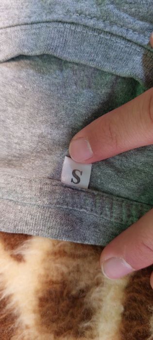 Сива тениска с дълъг ръкав