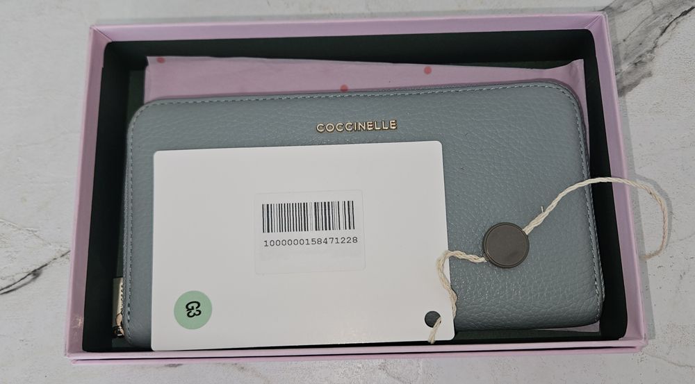 Coccinelle-естествена кожа дамско портмоне/портфейл