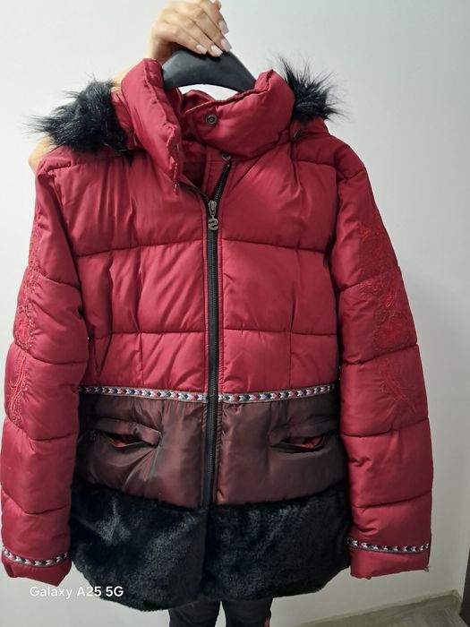 Vand geaca Dama Desigual Noua