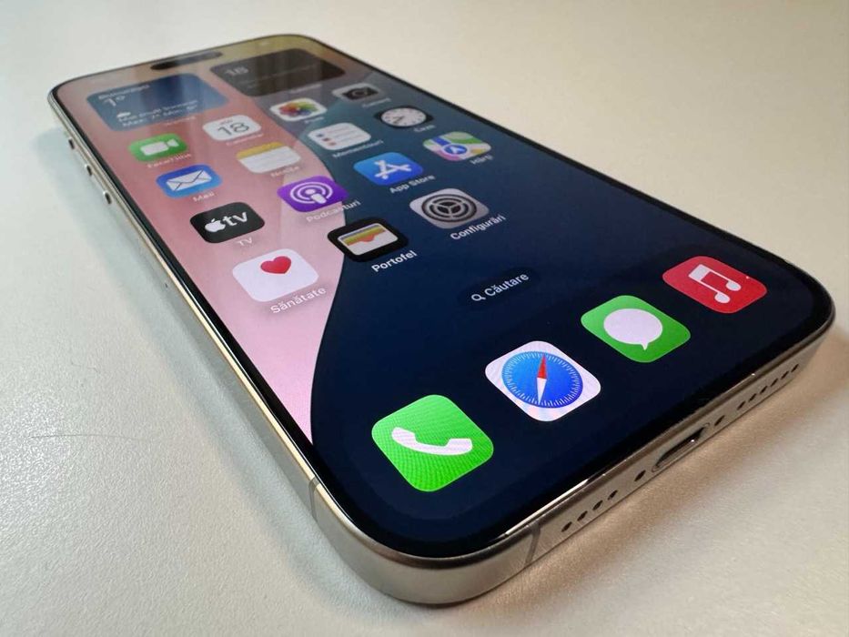  Apple / iPhone 15 Pro Max / 256 Gb / Natural Titanium